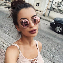 Load image into Gallery viewer, Oval Sunglasses Women